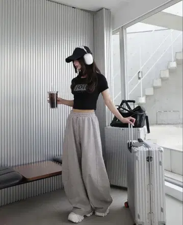 Darich 샤이니 배럴 스웨트 팬츠