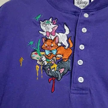 캣 Disney Store 보라색 헨리넥 티셔츠