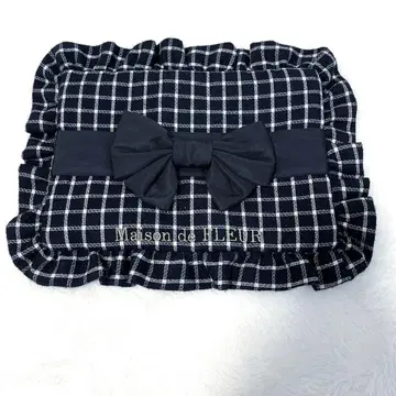 Maison de FLEUR 체크 프릴 리본 플랫 파우치
