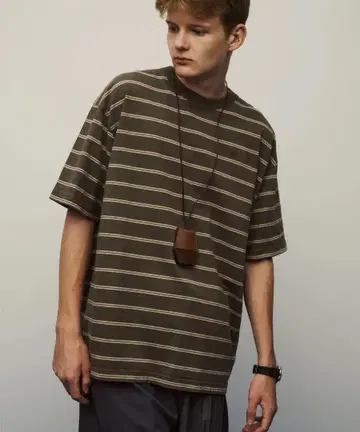 SEDAN ALL-PURPOSE / STRIPED S/S TEE