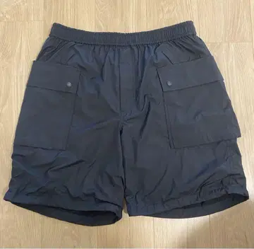 거의 새 상품급! TECH MIL MARINE CORP SHORTS
