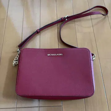 MICHAEL KORS 빨간색 숄더백