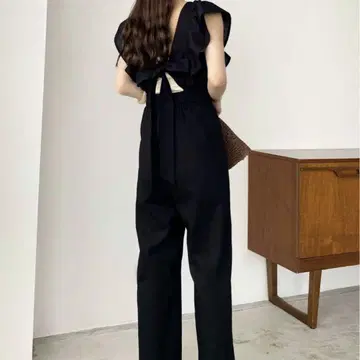 새상품 카라우티아 올인원 멜빵바지 백리본 사이즈 L 블랙