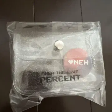 ONEW THE LIVE percent 파우치와 캔뱃지