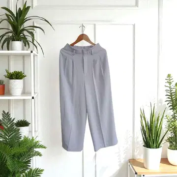 새상품급 [ UNIQLO ] 라이트 그레이 플리츠 와이드 팬츠 ~유행~