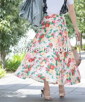 [택 포함 새상품] Sawa a la mode 꽃무늬 플레어 스커트