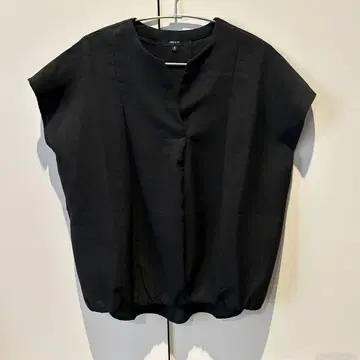 COMME CA ISM 슬리브리스 셔츠 블랙 사이즈 9