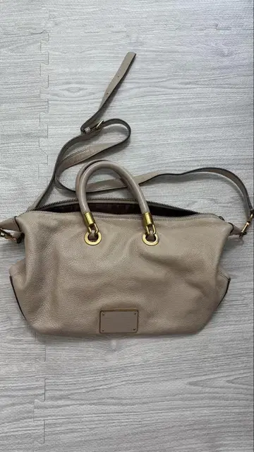 MARC BY MARC JACOBS 가죽 핸드백 베이지