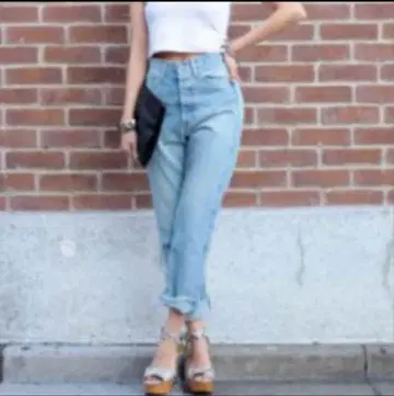 SLY JEANS 연한 색 하이웨스트 데님 24