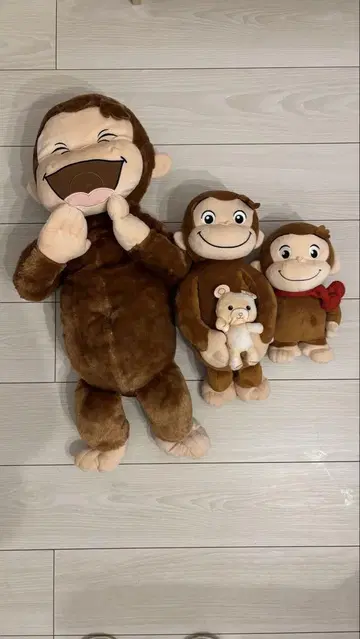 오자루의 조지 봉제 인형 3개 세트
