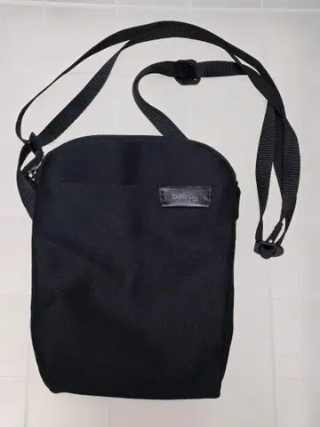 벨로이 CITY POUCH 숄더백