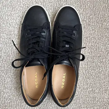 REGAL 블랙 가죽 스니커즈