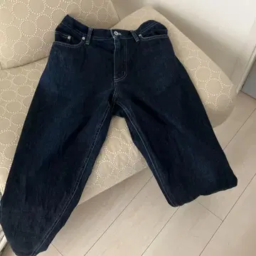 네스트로브 데님