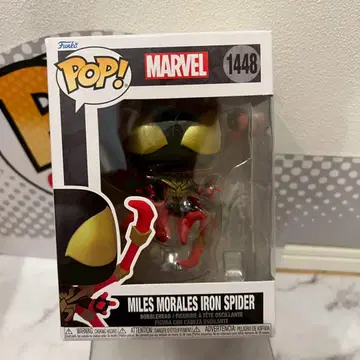 FUNKO POP! 스파이더맨 마일스 아이언 스파이더맨 버전
