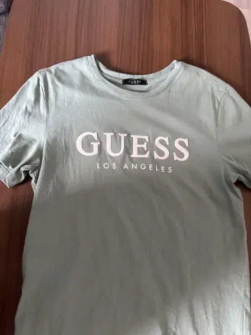 GUESS 민트 그린 티셔츠