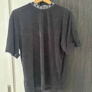 CRONOS 다크 그레이 티셔츠 S