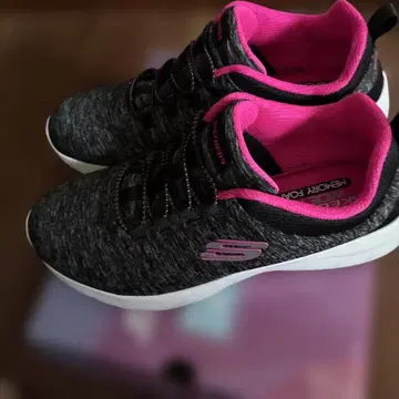 SKECHERS 메모리폼 스니커즈 블랙/핑크