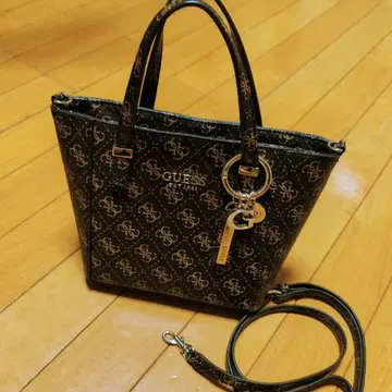 GUESS 2WAY 백 PVC 숄더 핸드백