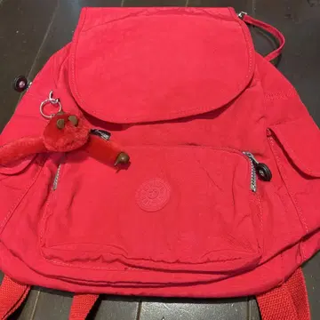 Kipling 레드 백팩, 봉제 인형 참 포함