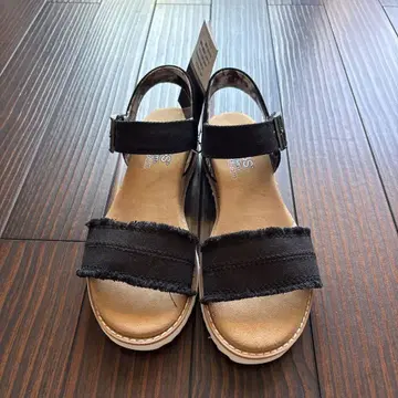 스케쳐스 블랙 스트랩 샌들 23cm