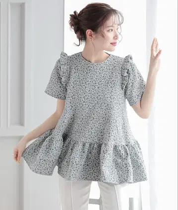 새상품 fit more 핏모아 플라워 자카드 티어드 블라우스