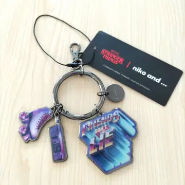 Stranger Things 메탈 키링 미사용 새상품 즉시 구매 가능