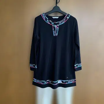 38 LEONARD 튜닉 블랙 최근 새상품급 레오나르 스포츠