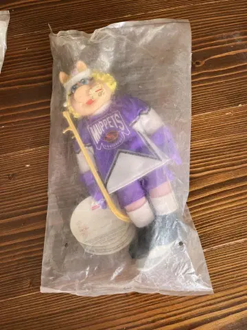 Muppets NHL 피규어 미스 피기