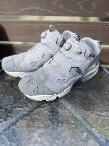Reebok Instapump Fury 그레이 30cm