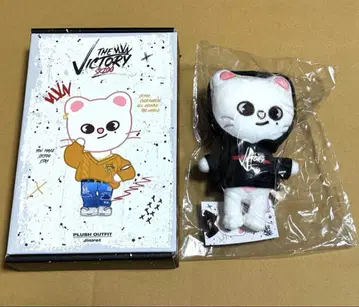 skzoo 현진 지니레트 mini & plush outfit 세트