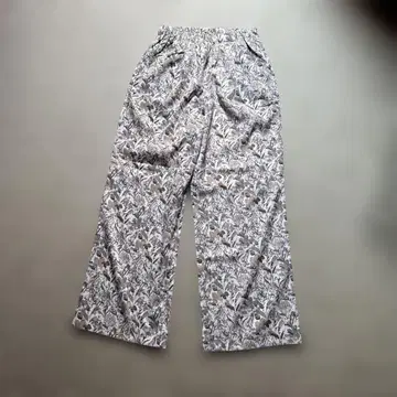 새상품 어반 리서치 도어스 플라워 프린트 이지 팬츠 S 아이보리