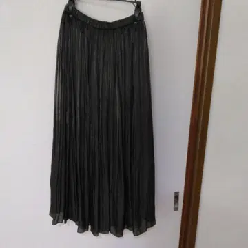 유나이티드 애로우즈 카키색 플리츠 롱 스커트