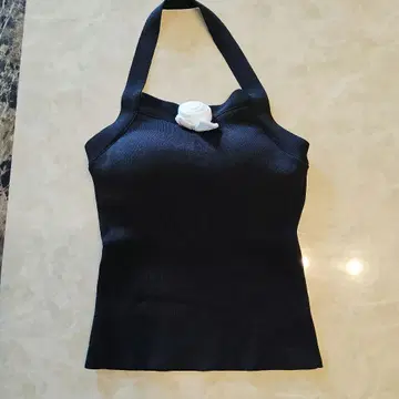 bibiy. ROSETTE TANK TOP 로즈 탱크탑