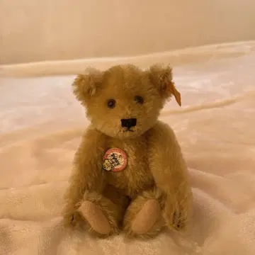 Steiff 베이지 봉제 인형 택 낙서 있음