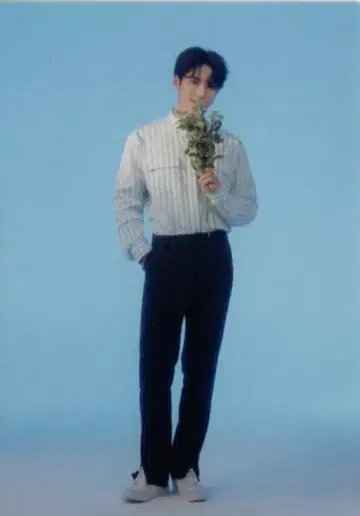 SEVENTEEN MINGYU 2022 HANABI 35