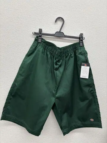Dickies 다크 그린 숏팬츠 새상품