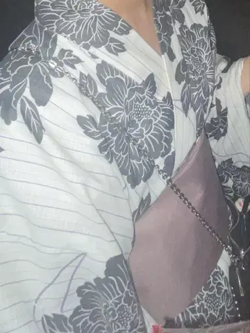 흰색 검정 꽃무늬 유카타 '새상품급'