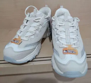 SKECHERS 슬립온 스니커즈 인기 시리즈
