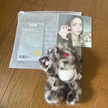 ILLIT 유나 마스코트