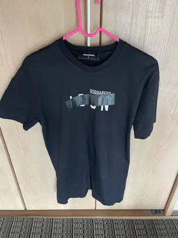 DSQUARED2 블랙 티셔츠 S 사이즈