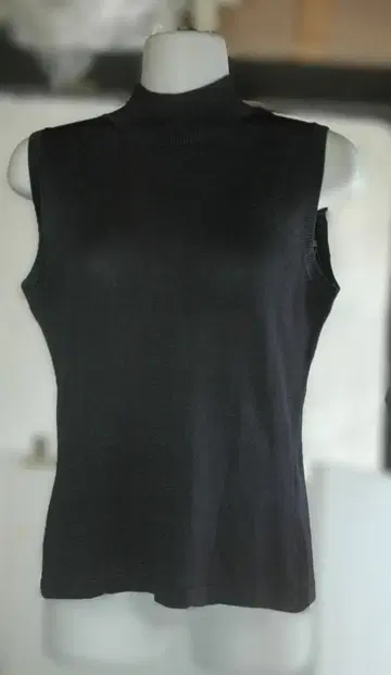 6714 GRACE BARNES 슬리브리스