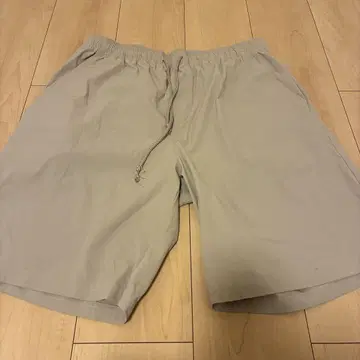어반 리서치 숏팬츠 L 사이즈 베이지