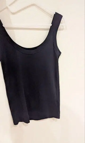 두지엠 클라세 탱크탑 블랙 미사용품