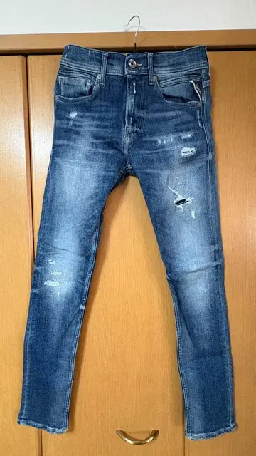 REPLAY 데미지 가공 스키니 데님