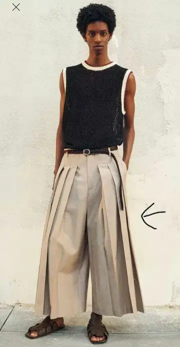 ZARA 2025 ss Limited Edition 턱 팬츠