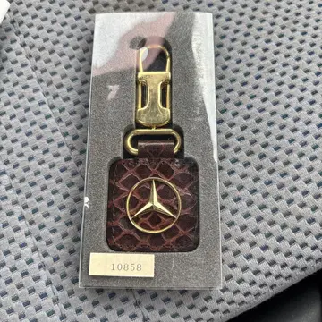 Mercedes-Benz 브라운 가죽 키링