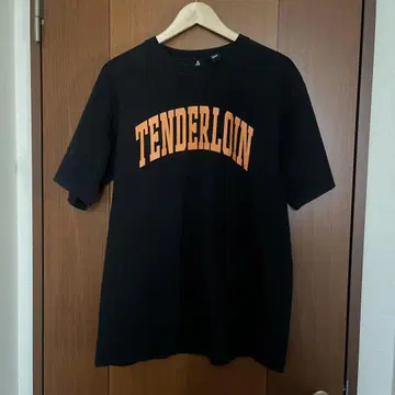 CACTUS CLUB x TILTED BRIM TENDERLOIN 로고