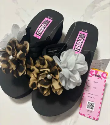 생일 KOGYARU 꽃 장식 블랙 샌들 23.0