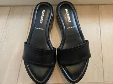[새상품 미사용] JIL SANDER 질 샌더 샌들 블랙