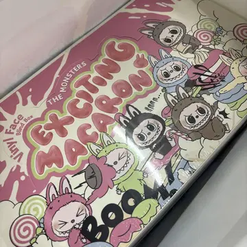 The monsters Exciting Macaron